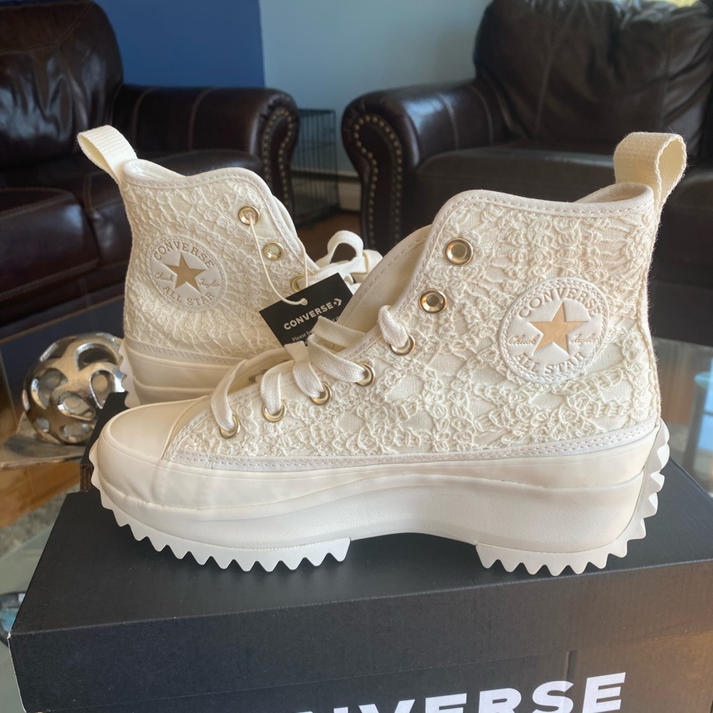 Converse Run Star Hike Daisy Cord Lace Cream Platform Sneakers